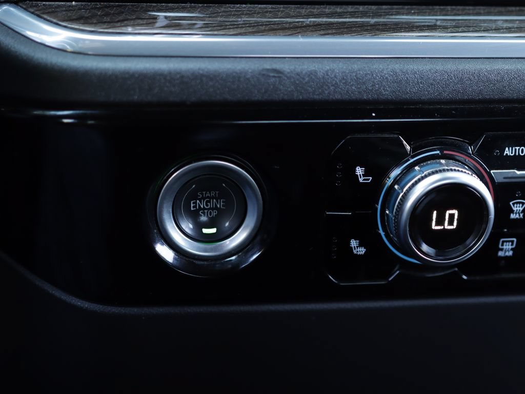 Used 2024 Sterling Metallic GMC Elevation image 18