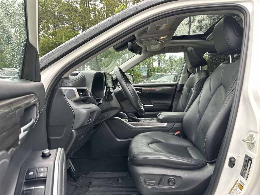 Used 2020 White Toyota Limited image 20