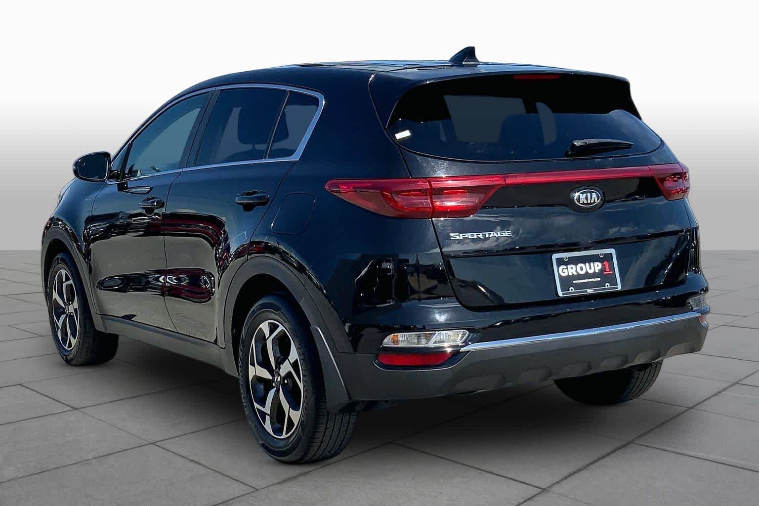 Used 2021 Black Cherry Kia LX image 11