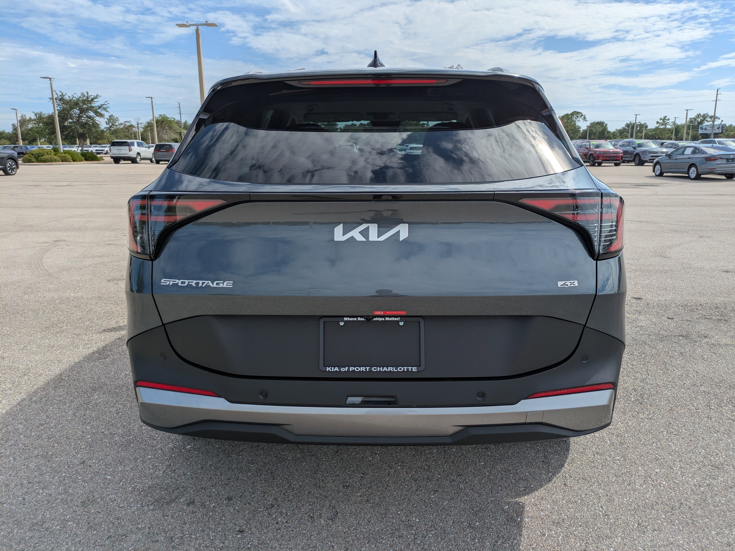 New 2026 Gravity Gray Kia EX image 5