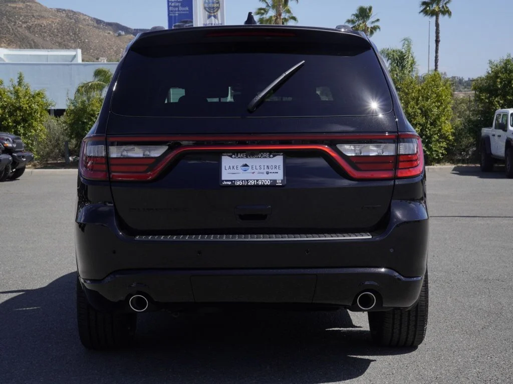 New 2026 Diamond Black Clear-Coat Exterior Paint Dodge GT image 4