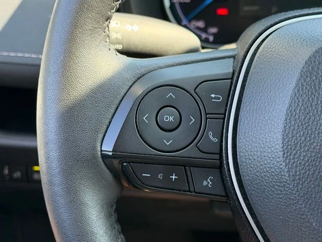 Used 2024 Gray Toyota XLE image 31