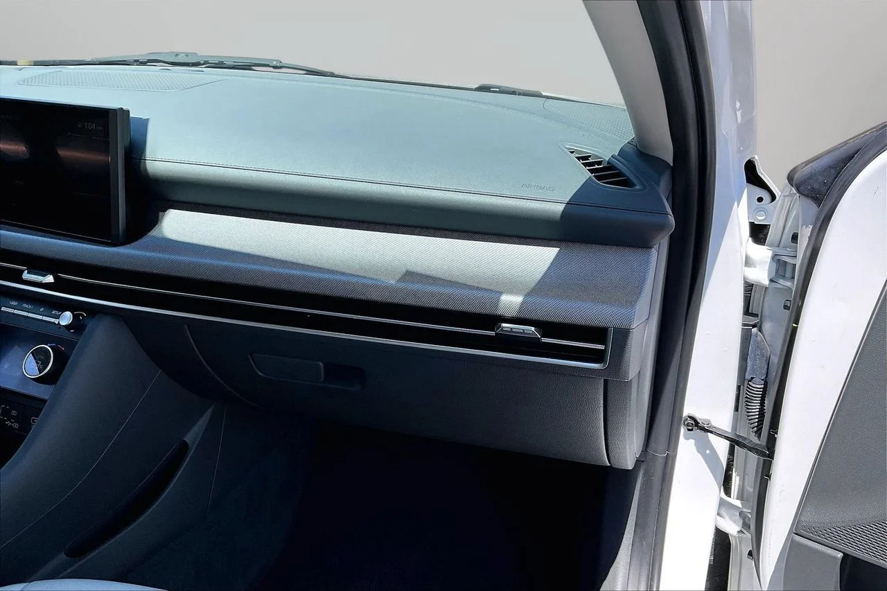 Certified Used 2024 White Hyundai SEL image 19