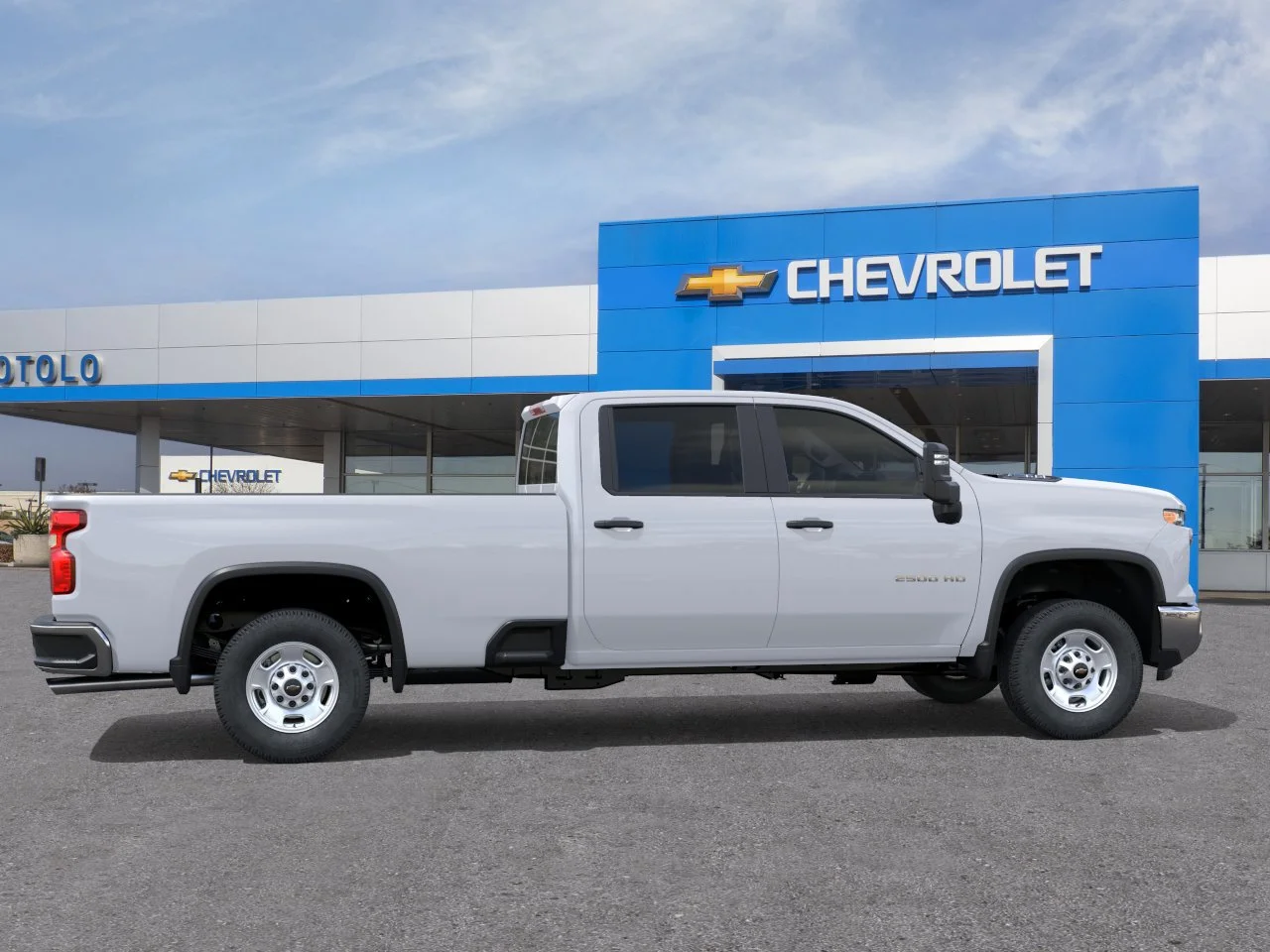New 2026 Summit White Chevrolet WT image 5
