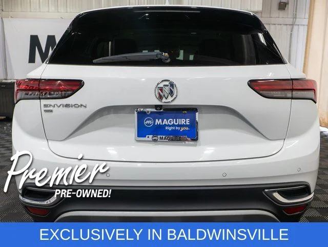 Used 2023 Summit White Buick Preferred image 6