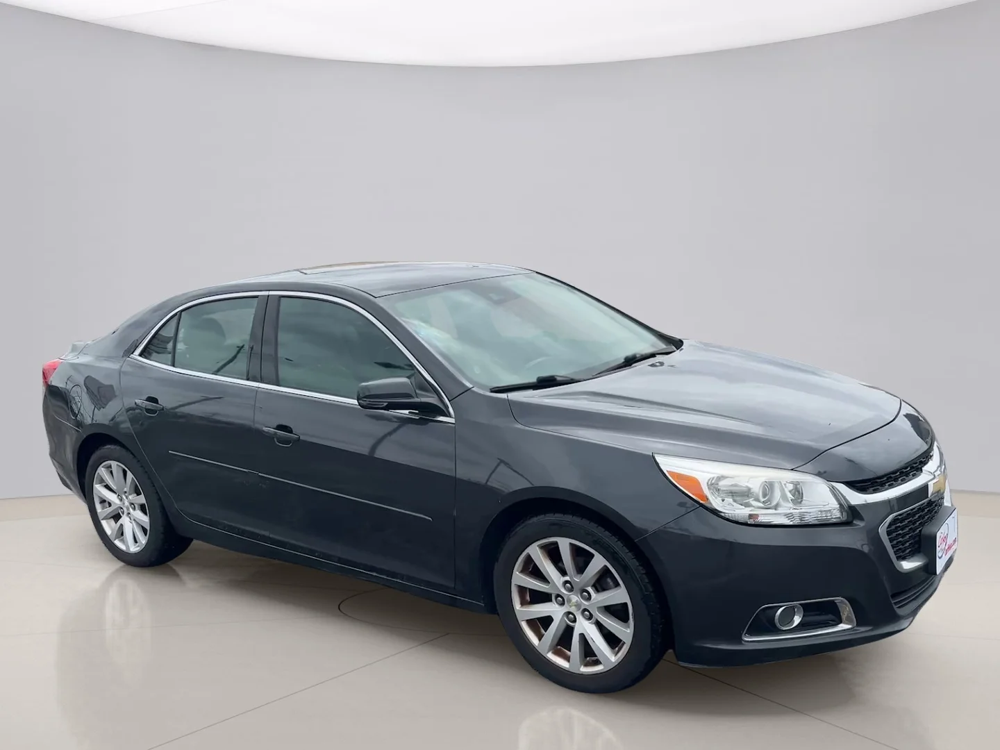Used 2014 Gray Chevrolet 2LT image 3