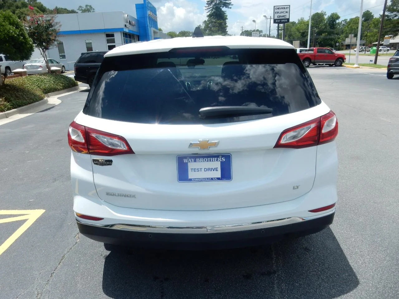 Used 2018 White Chevrolet FWD 4DR LT W/1LT image 7