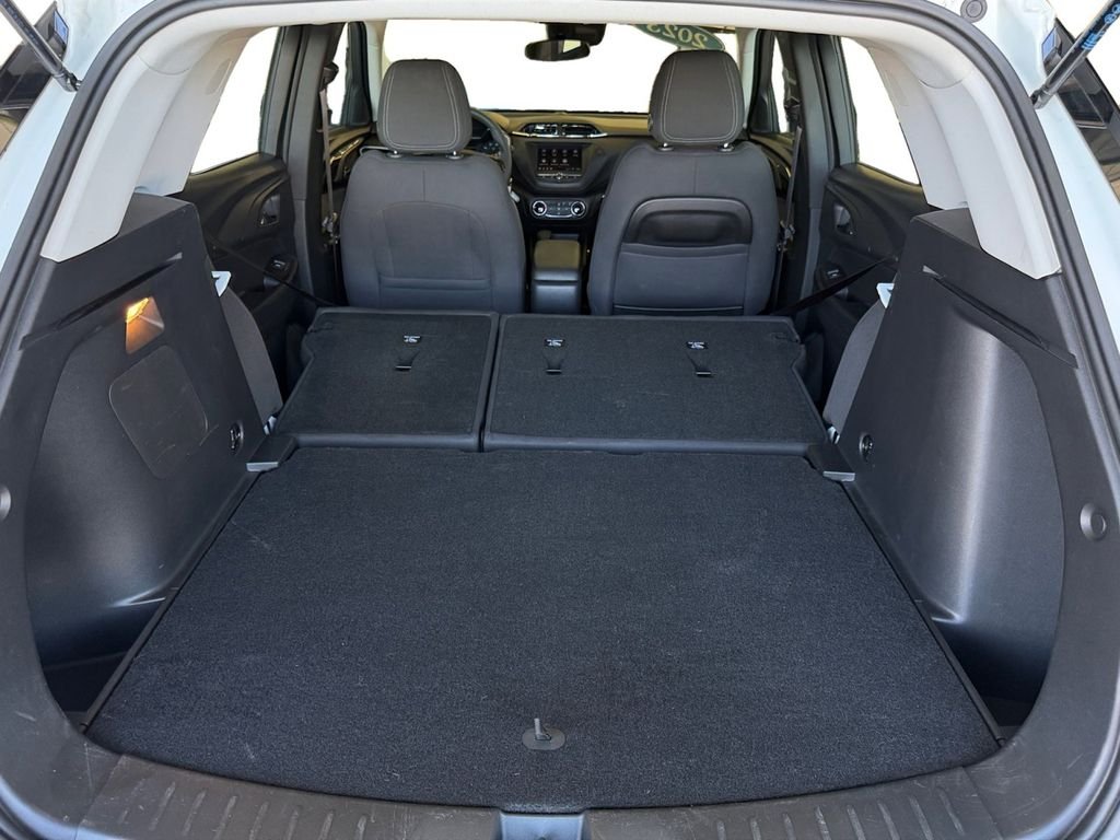 Used 2023 White Chevrolet LS image 27