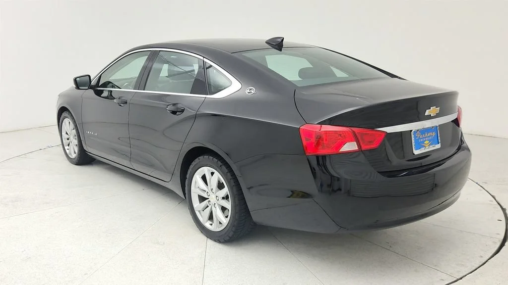Certified Used 2016 MOSAIC BLACK METALLIC Chevrolet LT image 5