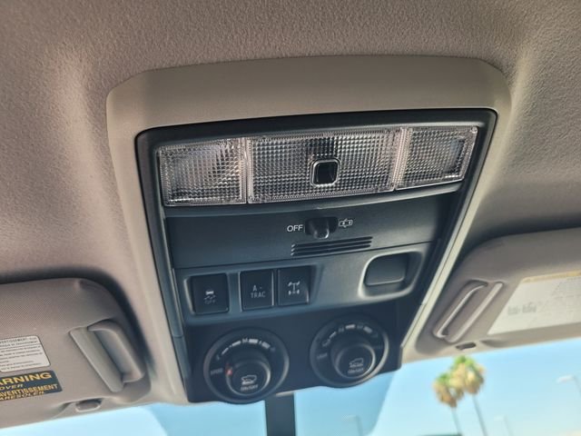 Used 2016 Blue Toyota Trail image 22
