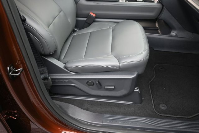 New 2027 Bronze Fire Metallic Tinted Clearcoat Ford Active image 80