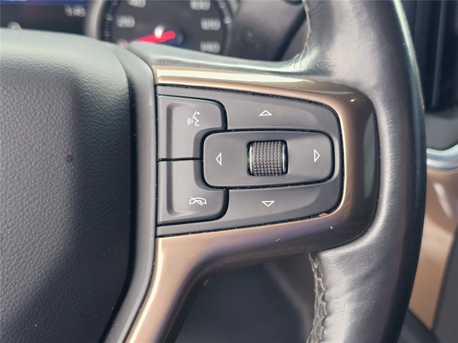 Used 2021 Northsky Blue Metallic Chevrolet High Country image 26