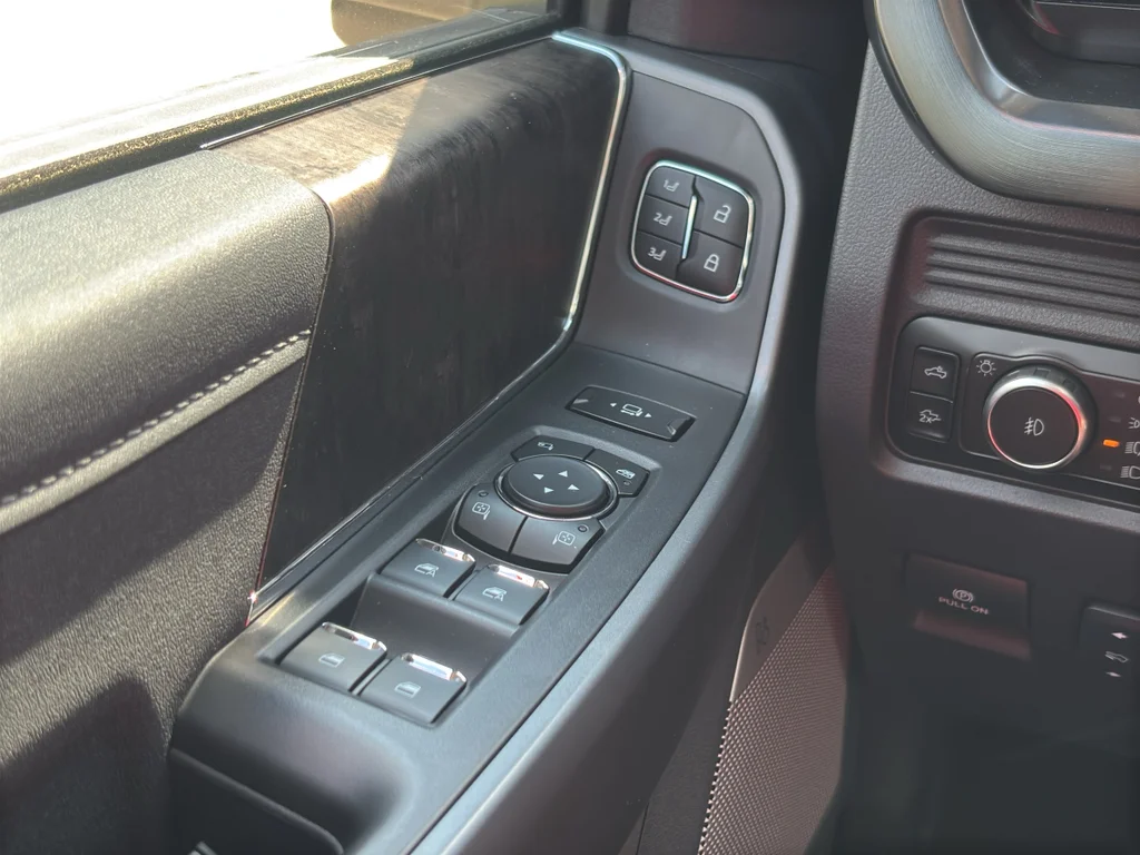 New 2026 Agate Black Metallic Ford F-350® Lariat® image 15