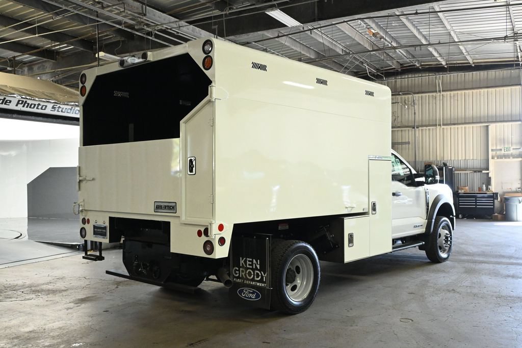 New 2026 Oxford White Ford XL image 7