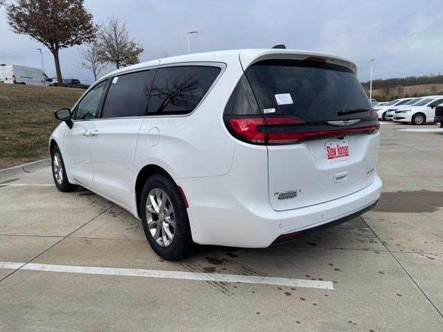 New 2026 Bright White Clearcoat Chrysler Limited image 3