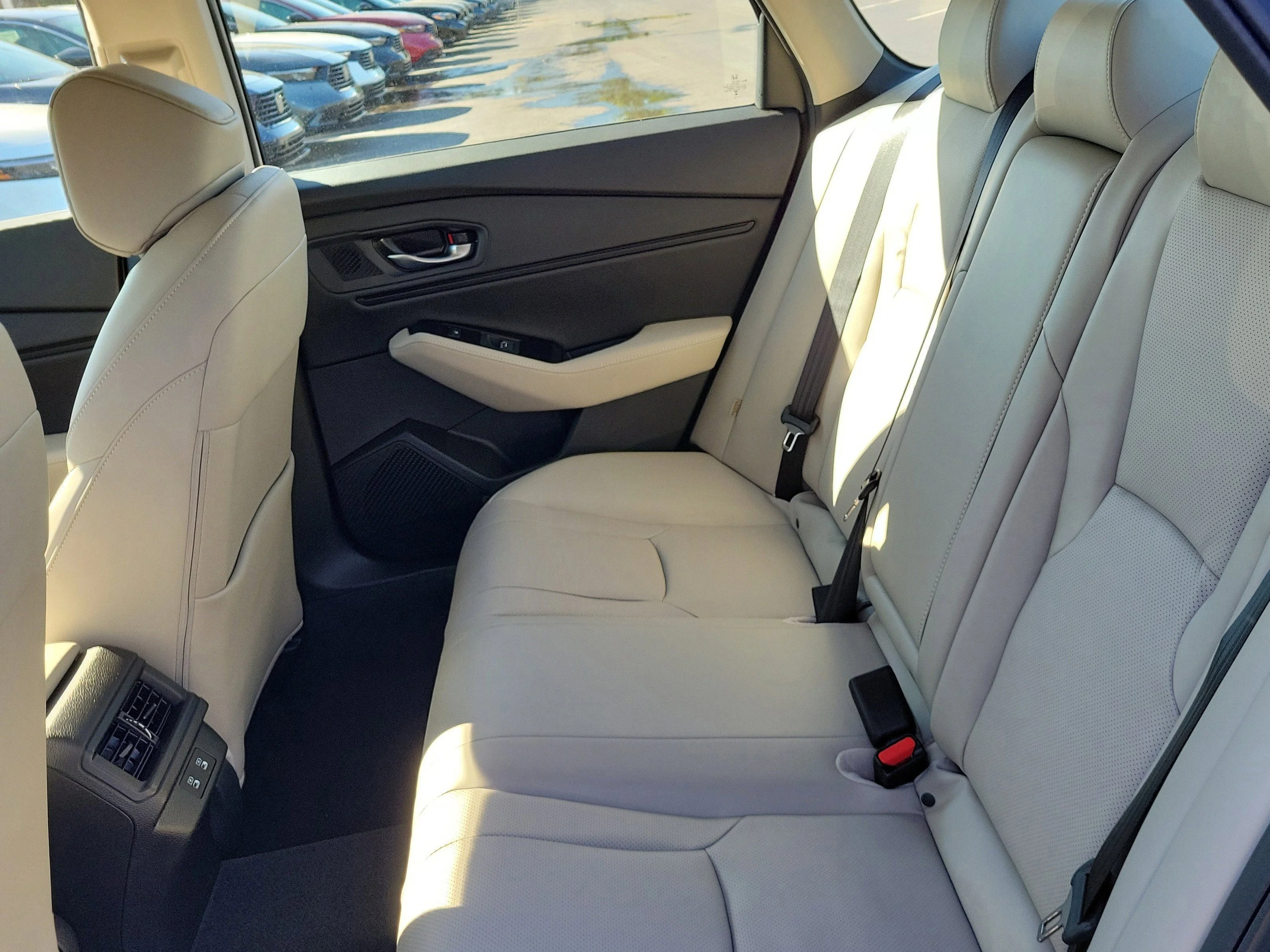 New 2026 Platinum White Pearl Honda Touring image 23