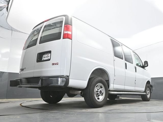 Used 2025 White GMC Work Van image 37