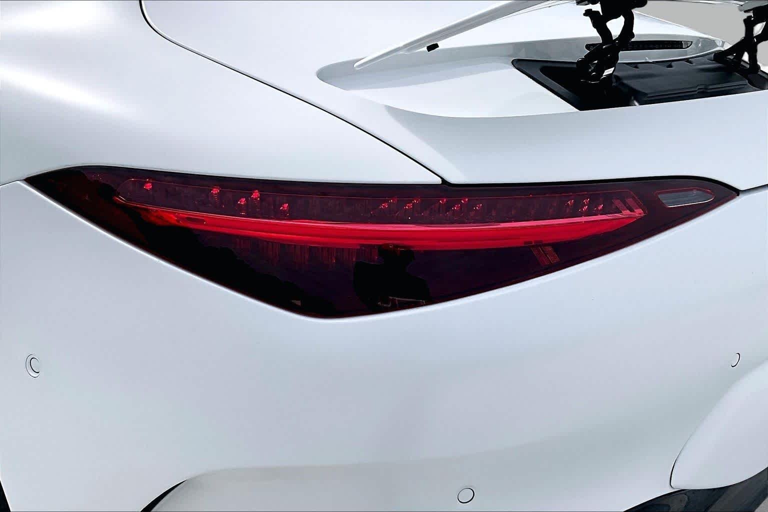 Certified Used 2022 MANUFAKTUR Moonlight White Metallic Mercedes-Benz AMG® SL 55 image 26