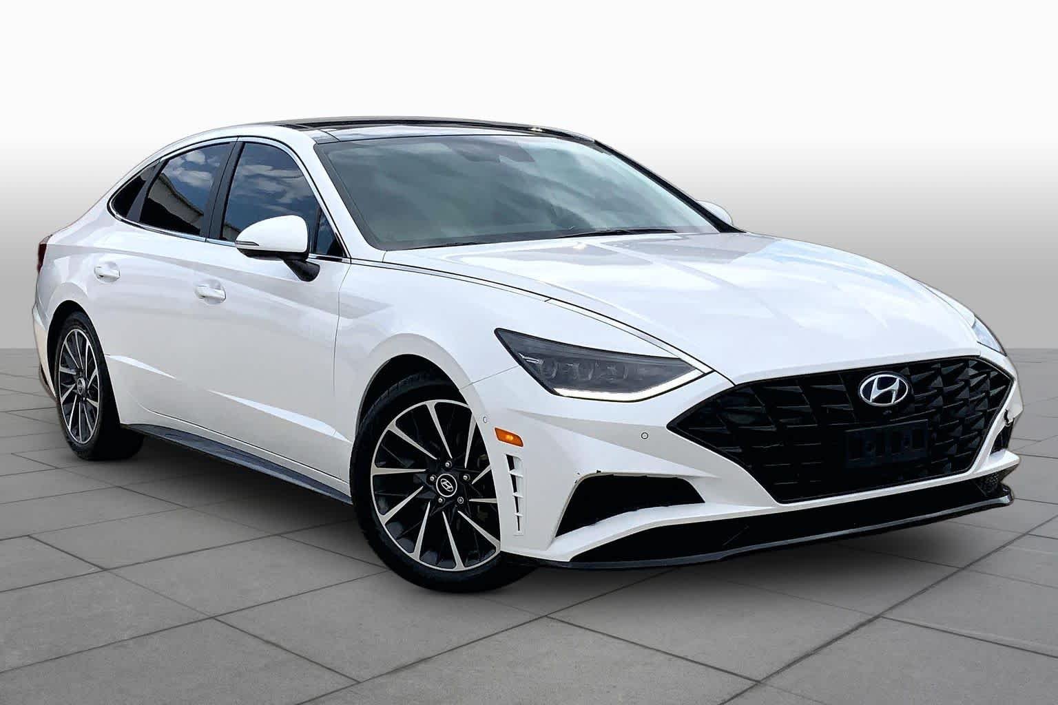 Pre-Owned 2022 Hyundai Sonata Limited