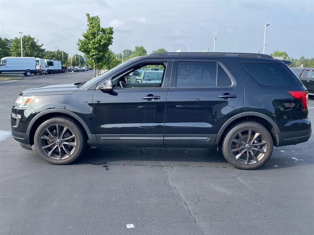 Used 2019 Agate Black Ford XLT image 8