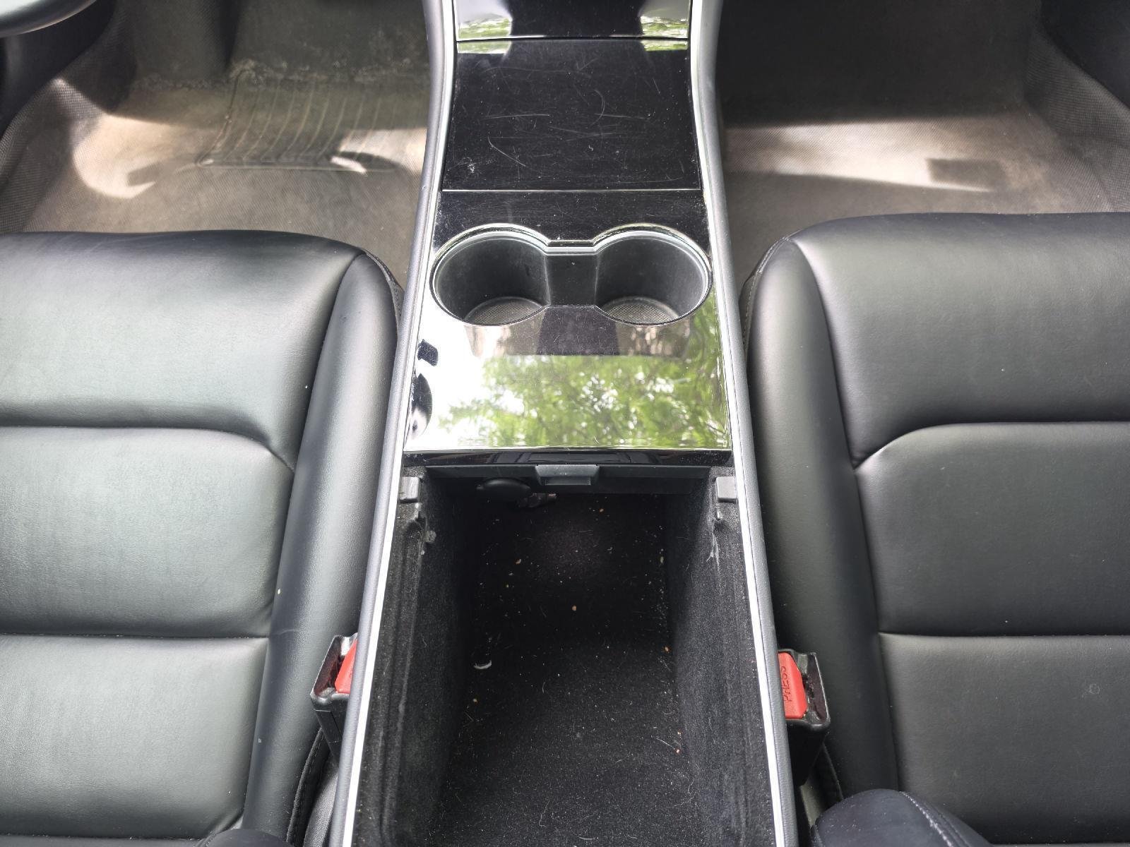 Used 2018  Tesla Long Range Battery image 35
