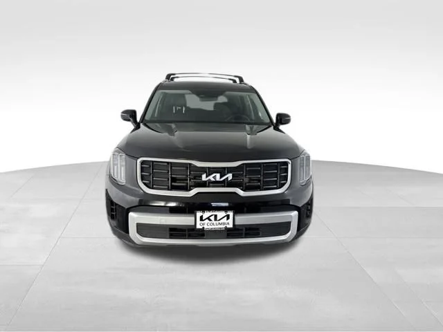 Used 2025 Black Kia S image 3