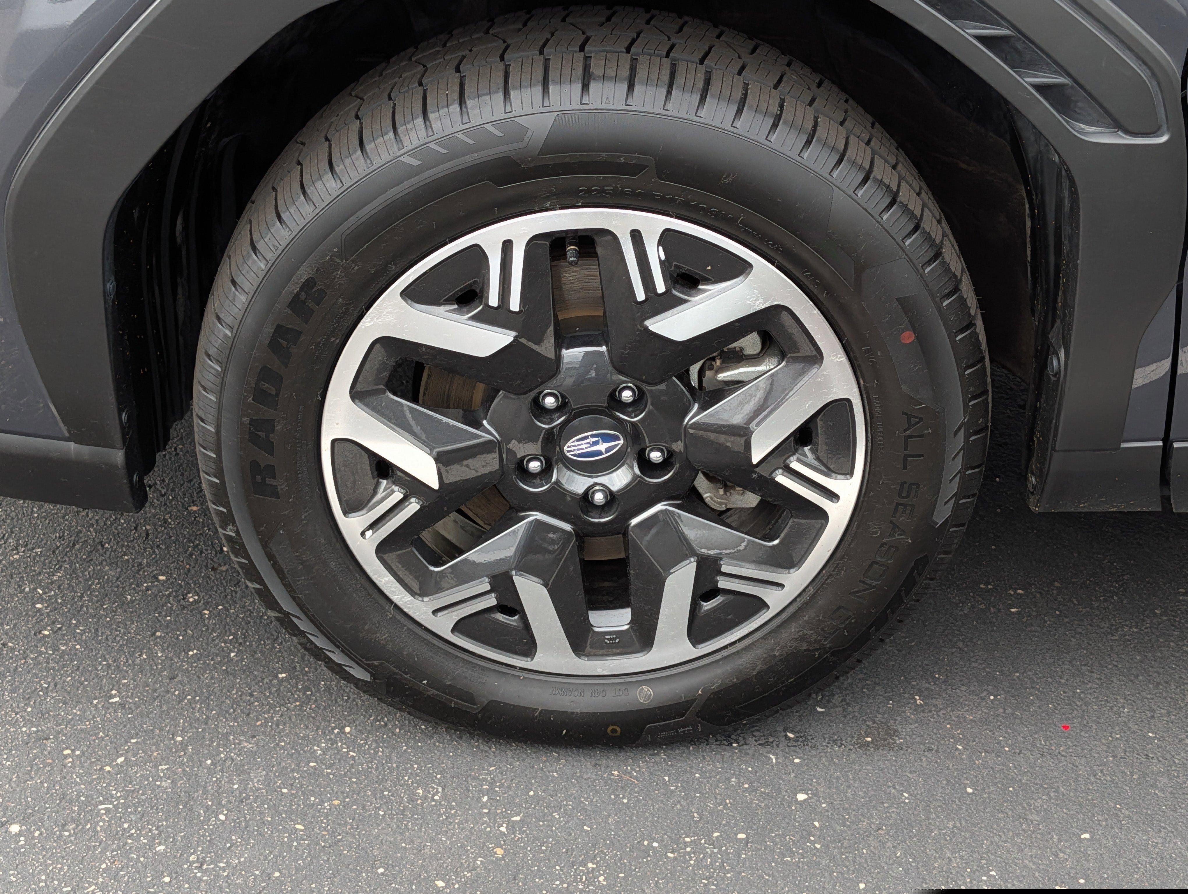 Used 2025 Magnetite Gray Metallic Subaru Premium image 15