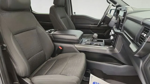 Certified Used 2024 Avalanche Ford XLT image 27