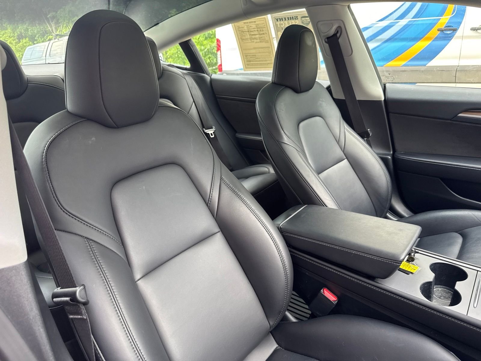 Used 2023  Tesla Base image 31