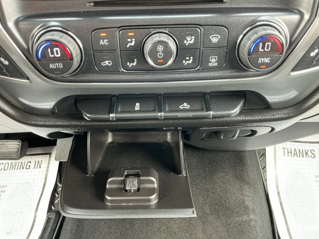 Used 2015 SUMMIT WHITE Chevrolet LT image 16