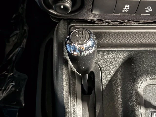 Used 2018 White Jeep Unlimited Sport image 20