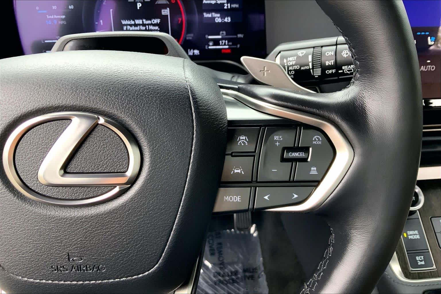 2024 Lexus GX Luxury+ - Photo 25