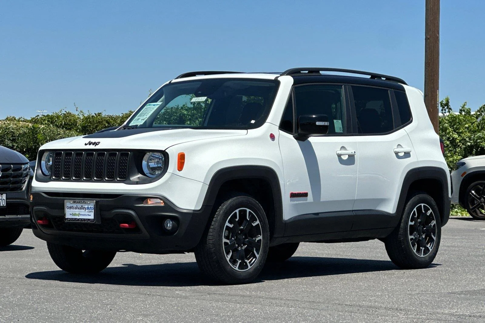 Used 2023 WHITE JEEP UT image 8