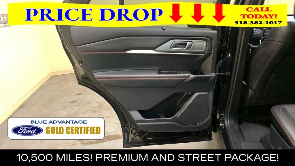 Certified Used 2025 Black Metallic Ford ST-Line image 25