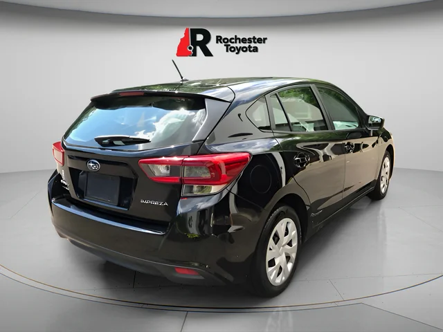 Used 2022 Black Subaru Base image 7
