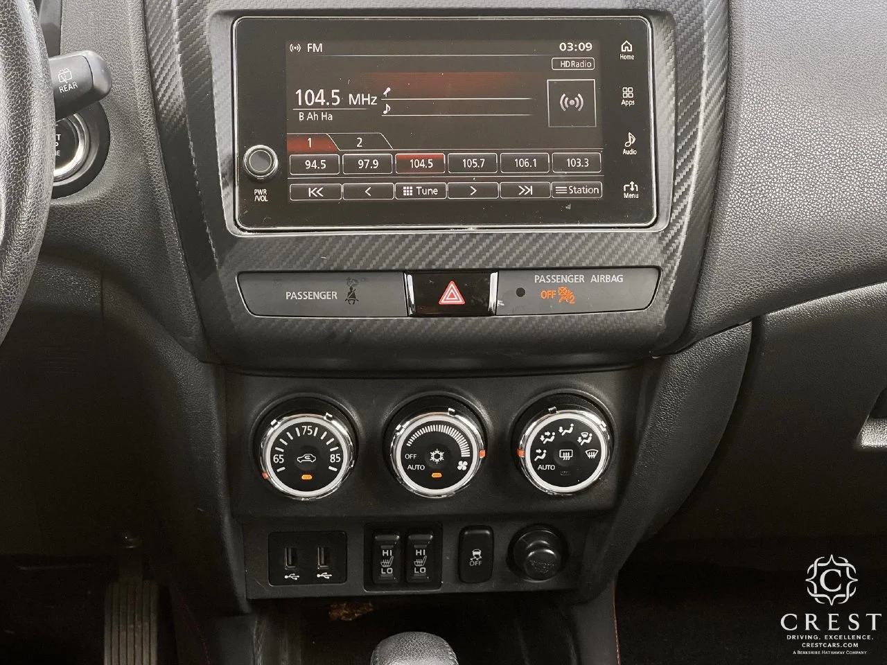 Used 2018 Labrador Black Mitsubishi 2.4 SE image 15