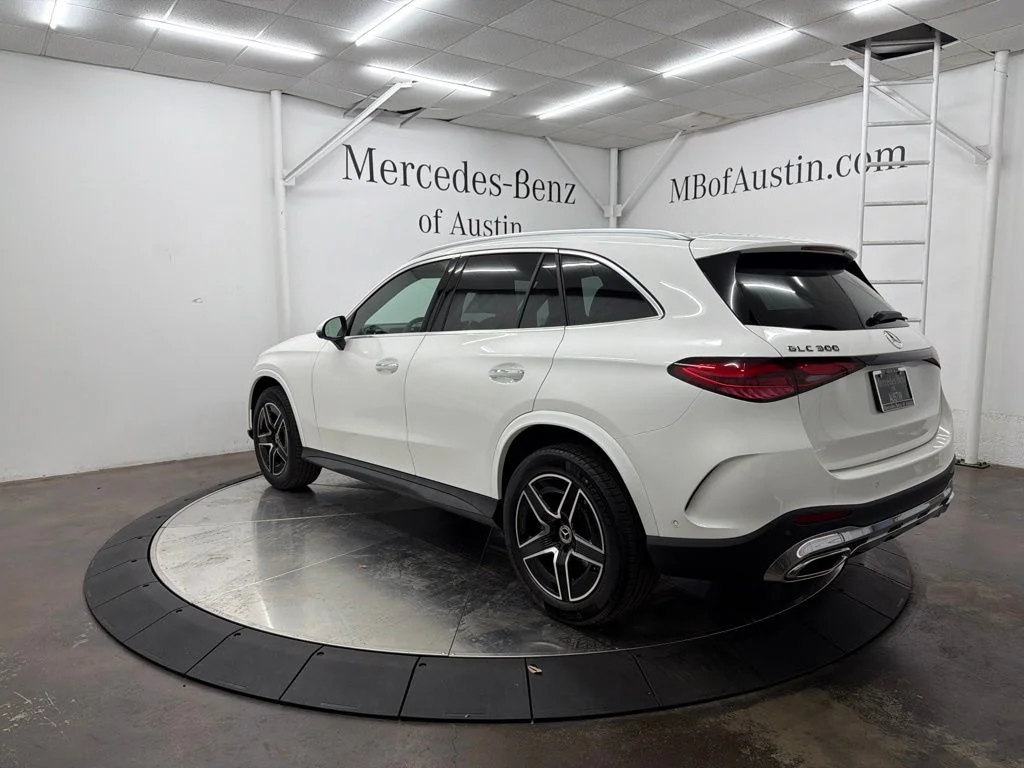 New 2026 White Mercedes-Benz GLC 300 image 5