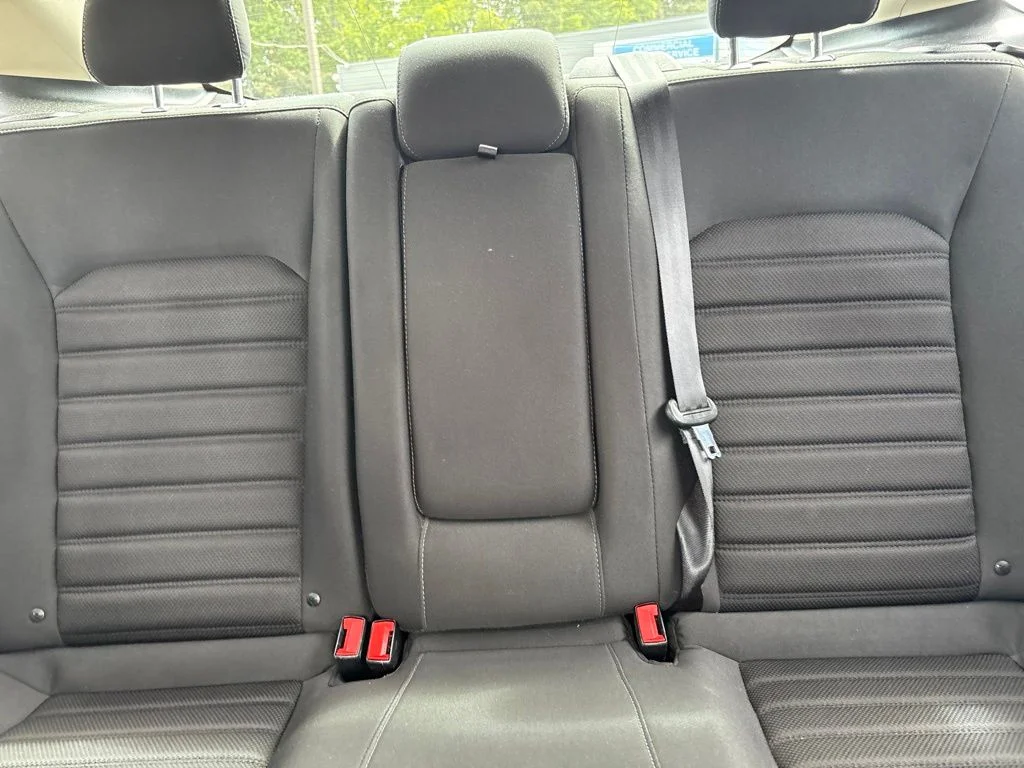 Used 2019 Silver Ford SE image 12