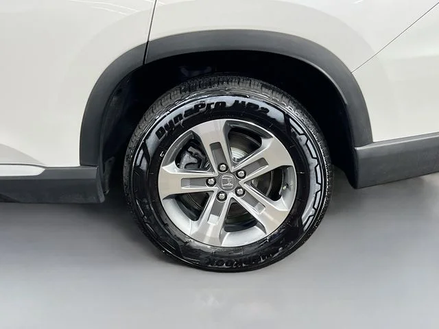 Certified Used 2025 Platinum White Pearl Honda EX-L+ image 31