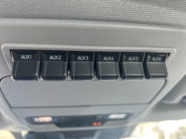 New 2026 Gray Ford XL image 27