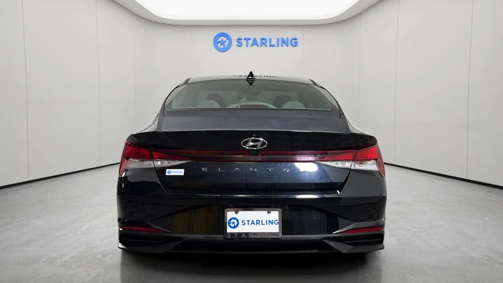 Used 2022 Black Hyundai SEL image 7