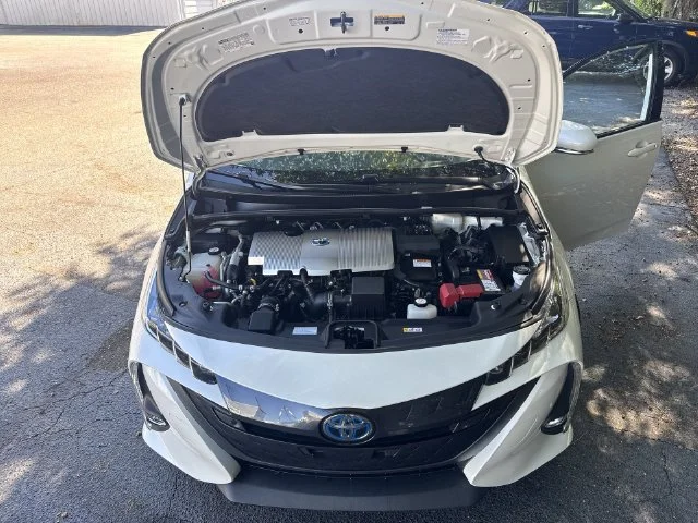 Used 2020 White Toyota Limited image 30