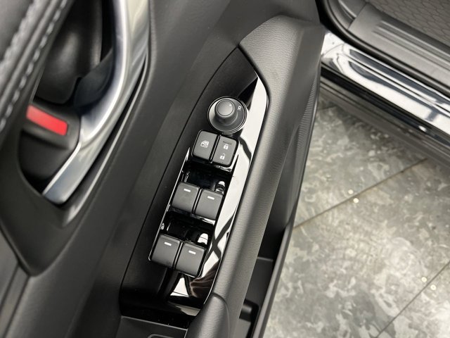 2025 Mazda CX-5 S Preferred package - Photo 8