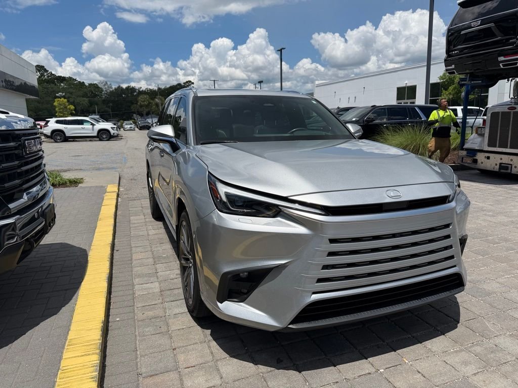 Used 2024 Celestial Silver Metallic Lexus 350 Luxury image 4