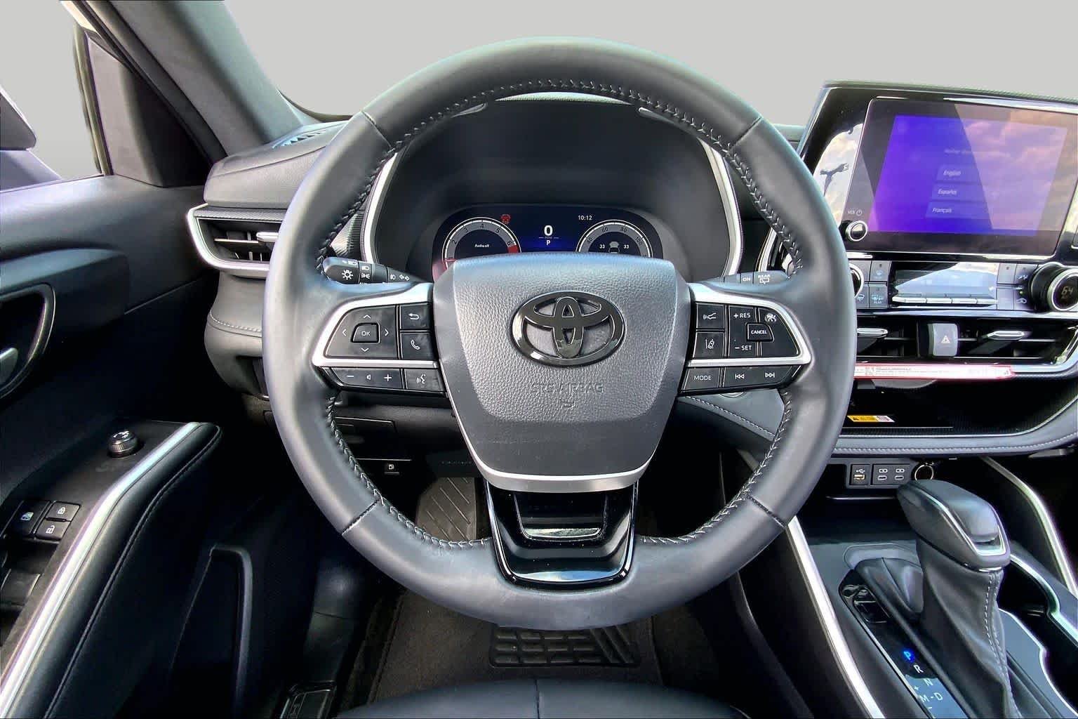 Used 2025 Magnetic Gray Metallic Toyota XSE image 6