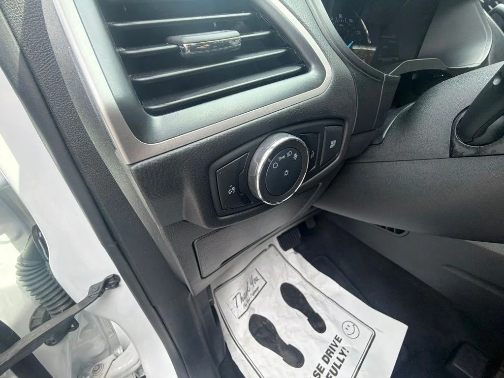 Used 2024 White Ford SEL image 17