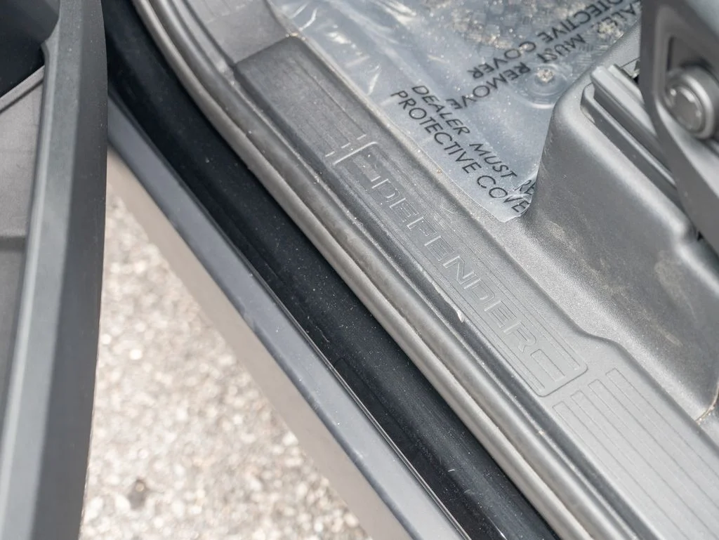 Used 2024  Land Rover S image 17