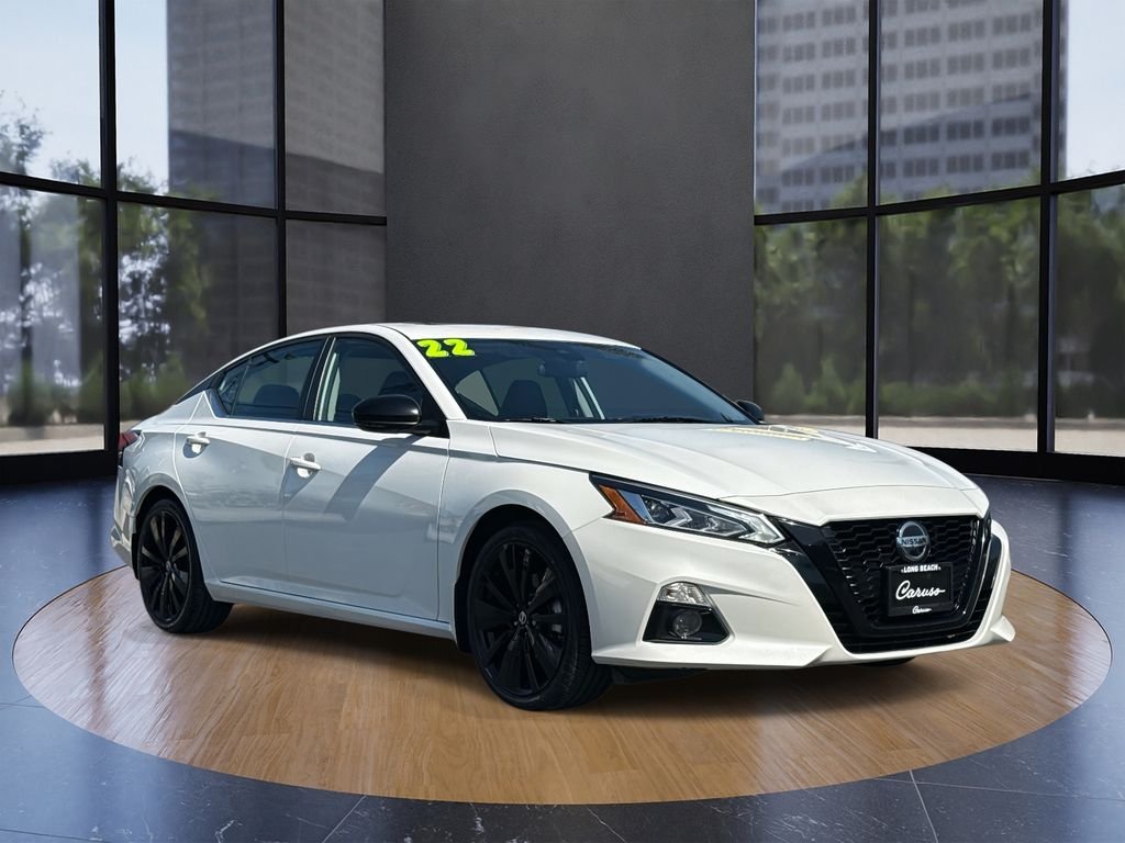 2022 Nissan Altima SR
