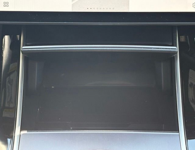 Certified Used 2026 Black Land Rover Dynamic SE image 30