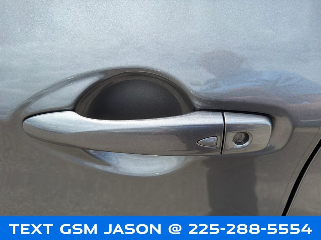 Used 2019 Gray Nissan SL image 40